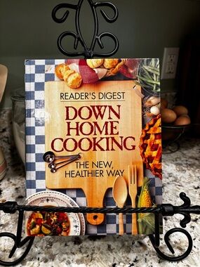 Reader's Digest Down Home Cooking Cookbook - Excellent like new condition